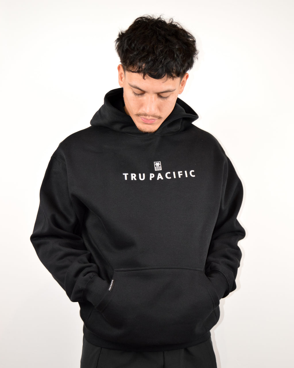 Tru Essential Hoodie (Black)