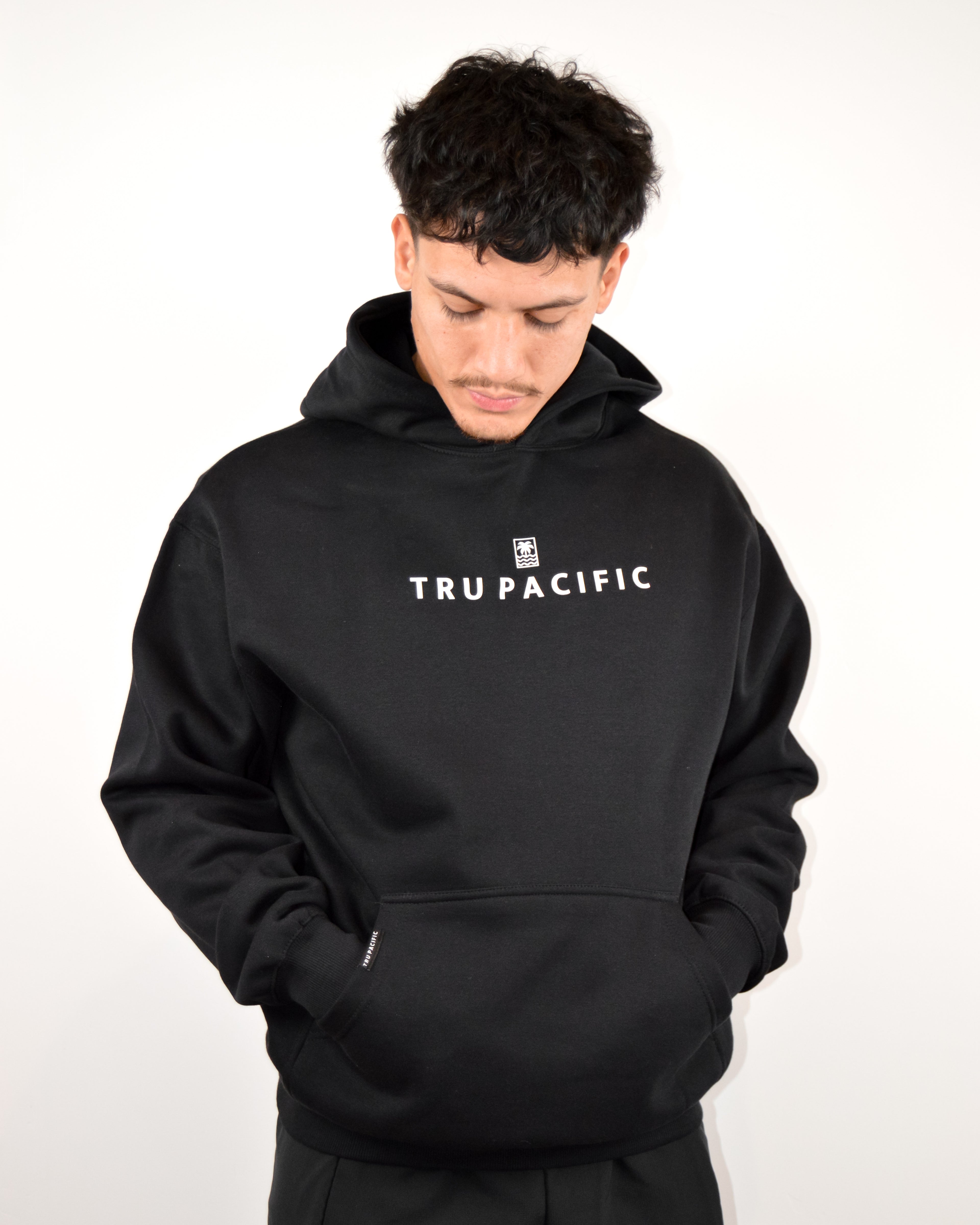 Tru Essential Hoodie (Black)