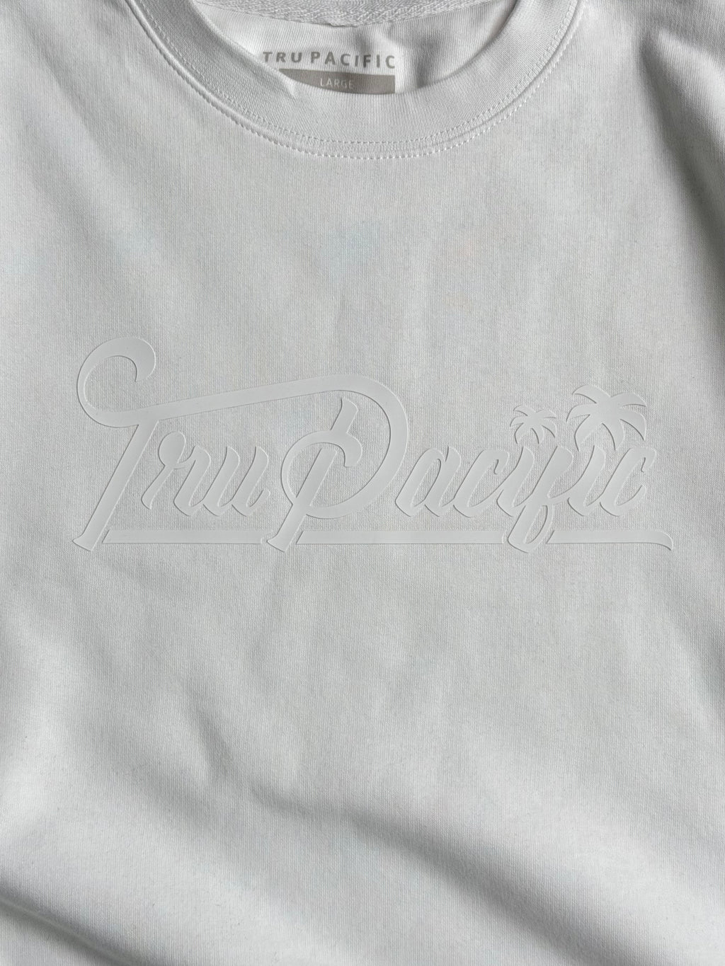 Tru Pacific Script Crew (White/White)